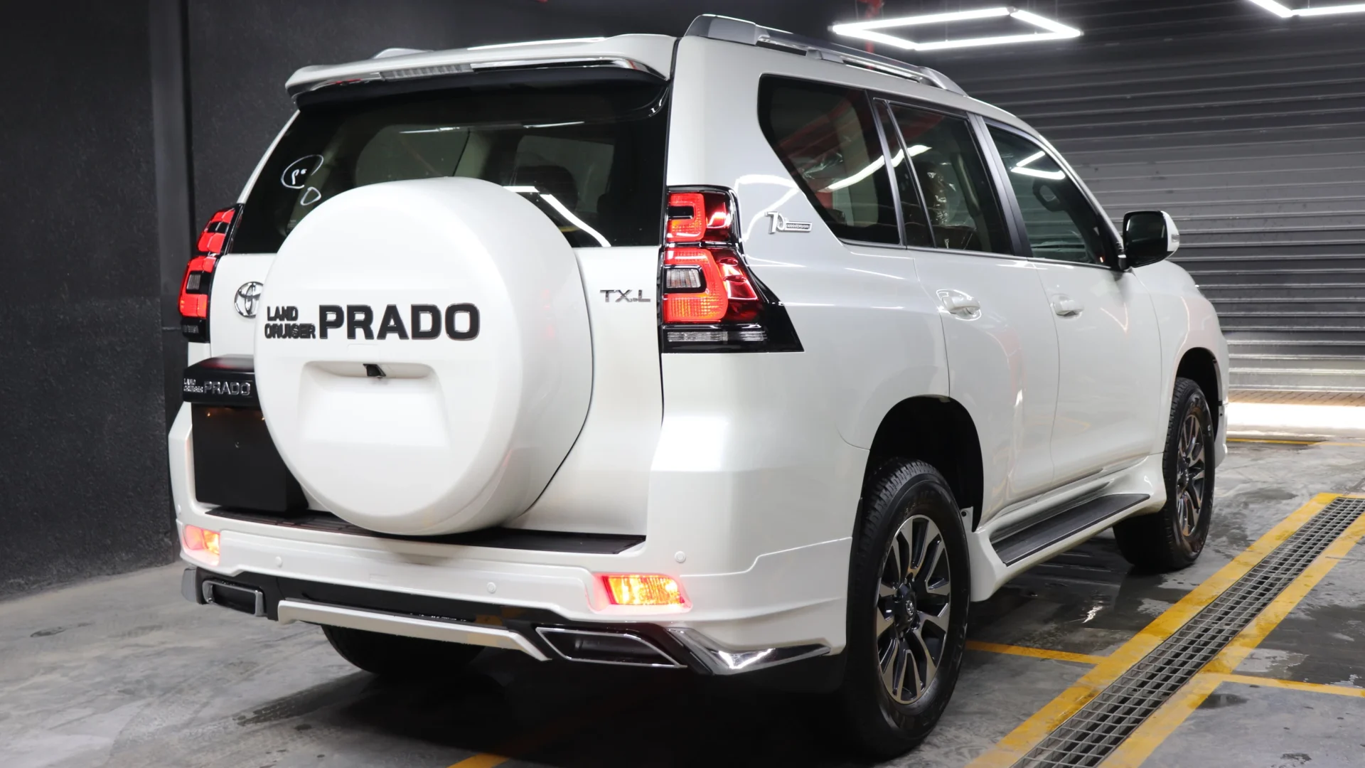 Toyota-Prado-Body-Kit-V2-Beyond-Auto-Accessories Rear