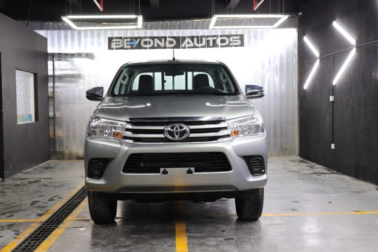 2024 toyota Hilux PickUp DLX DC 2.4L 4WD Basic Diesel Manual