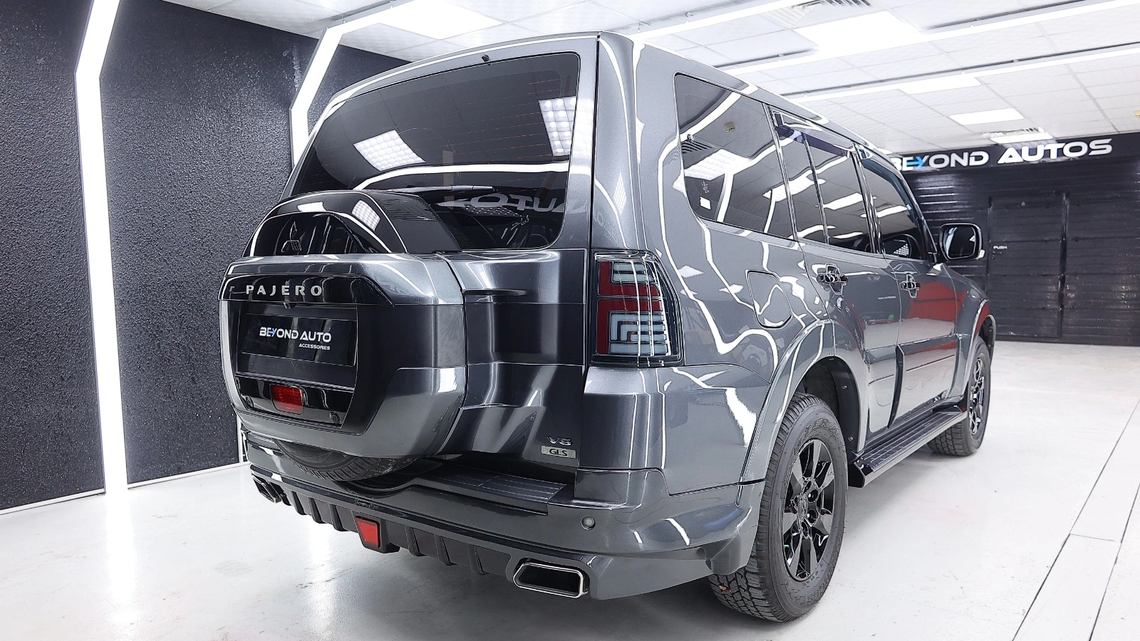 Mitsubishi-Pajero-Black-Hawk-Upgrade-Beyond-Auto-Accessories Grey Rear After