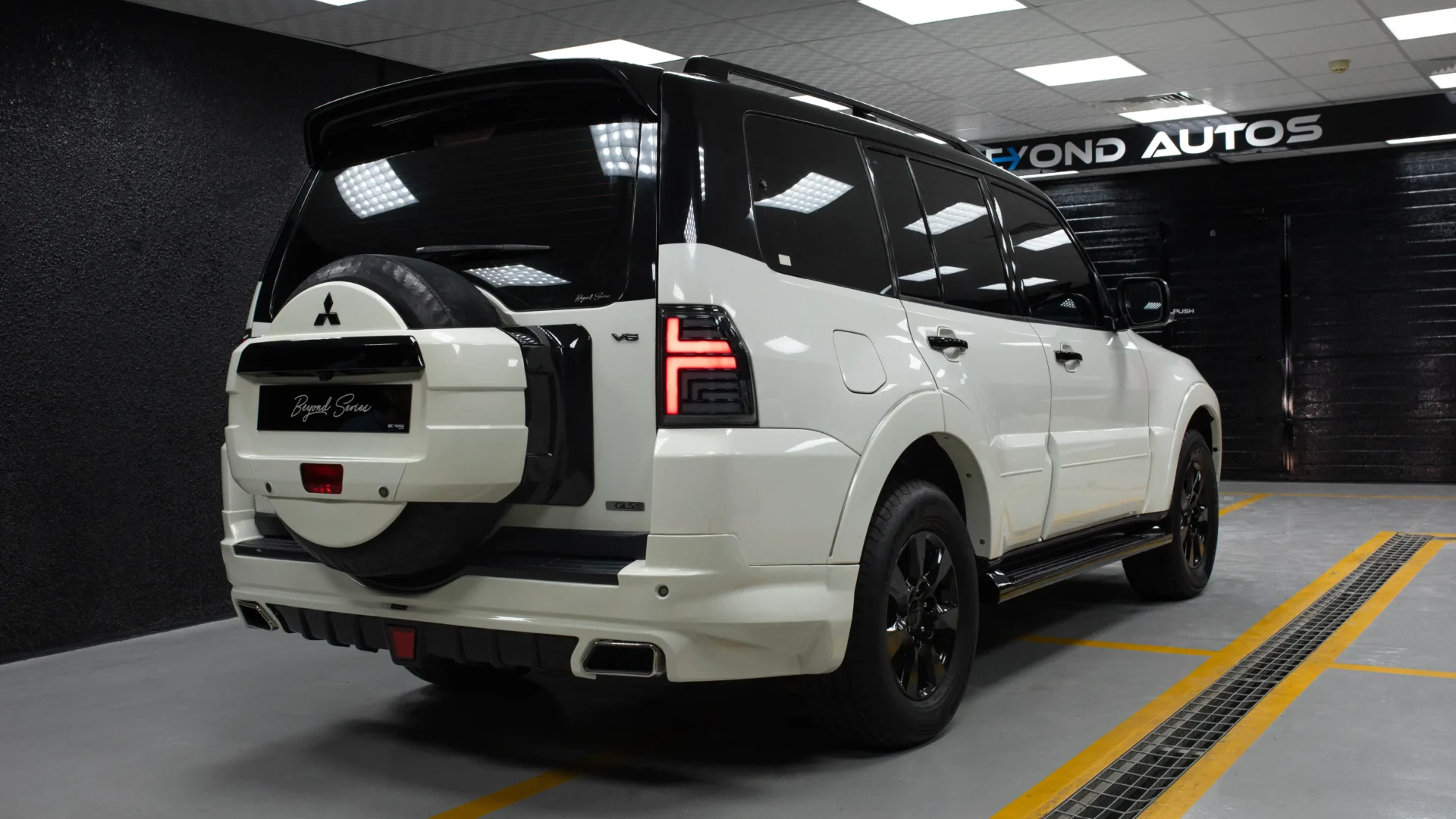 Mitsubishi-Pajero-Black-Hawk-Upgrade-Beyond-Auto-Accessories White Rear After
