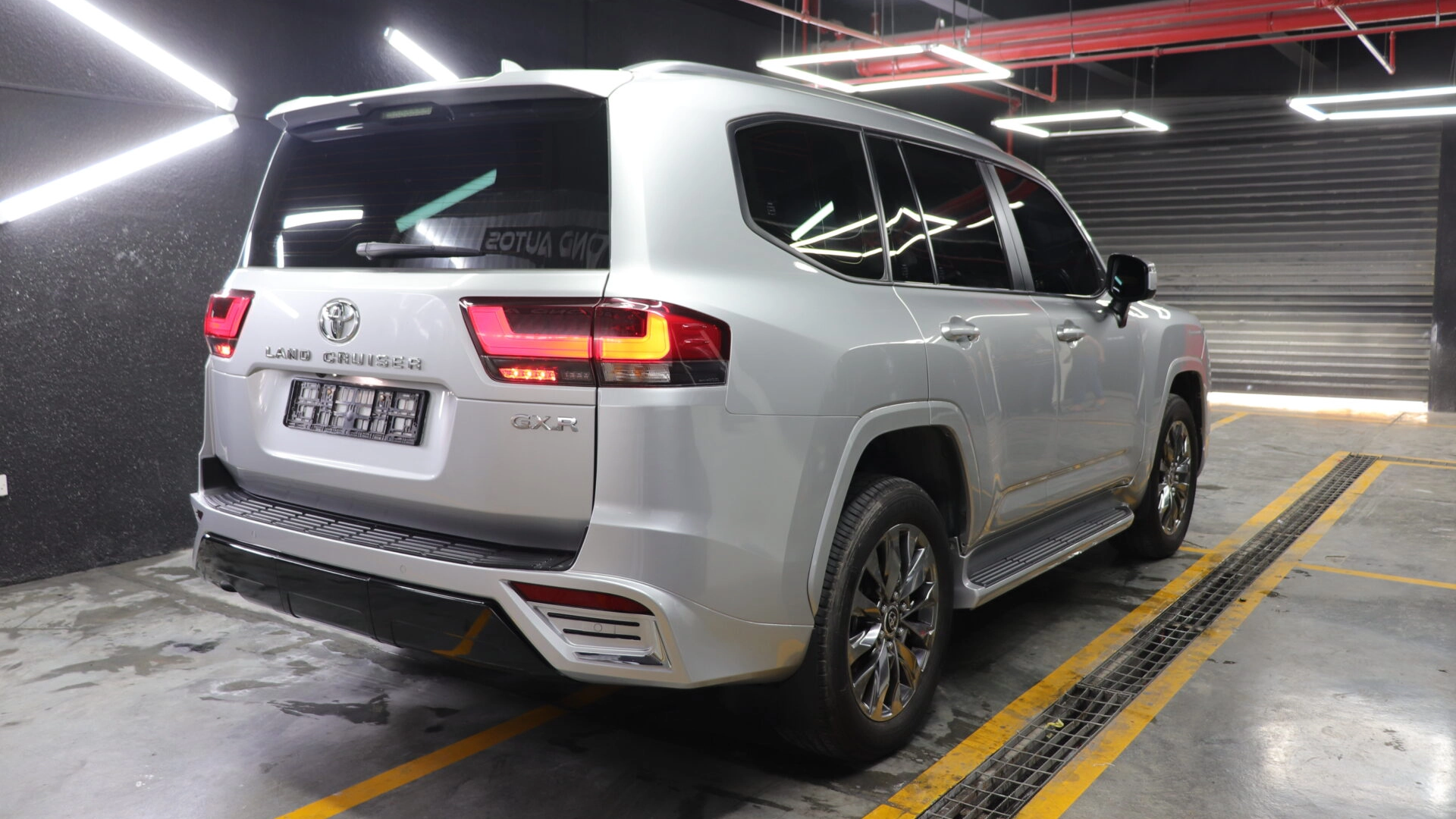 Toyota-Land-Cruiser-LC-Lexus-Upgrade-Body-Kit-V1-Beyond-Auto-Accessories Side Rear