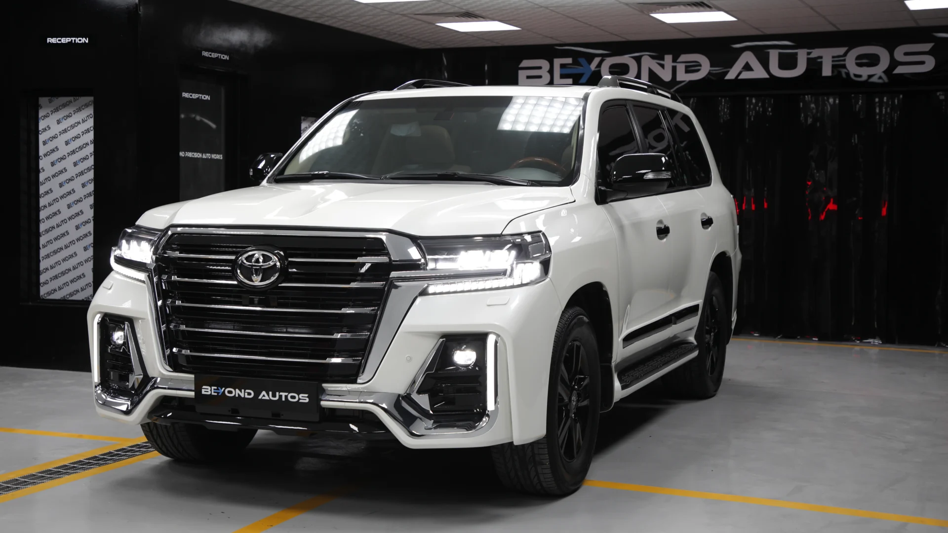 Toyota-Land-Cruiser-LC-Navigator-Facelift-Beyond-Auto-Accessories Front Side