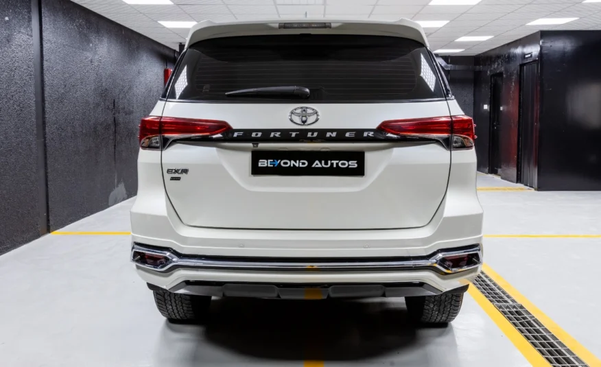 Toyota-Fortuner-Body-Kit-V1-Beyond-Auto-Accessories White Rear