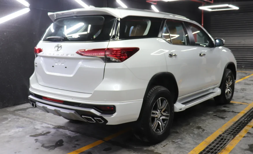 Toyota-Fortuner-Body-Kit-V2-Beyond-Auto-Accessories White Rear