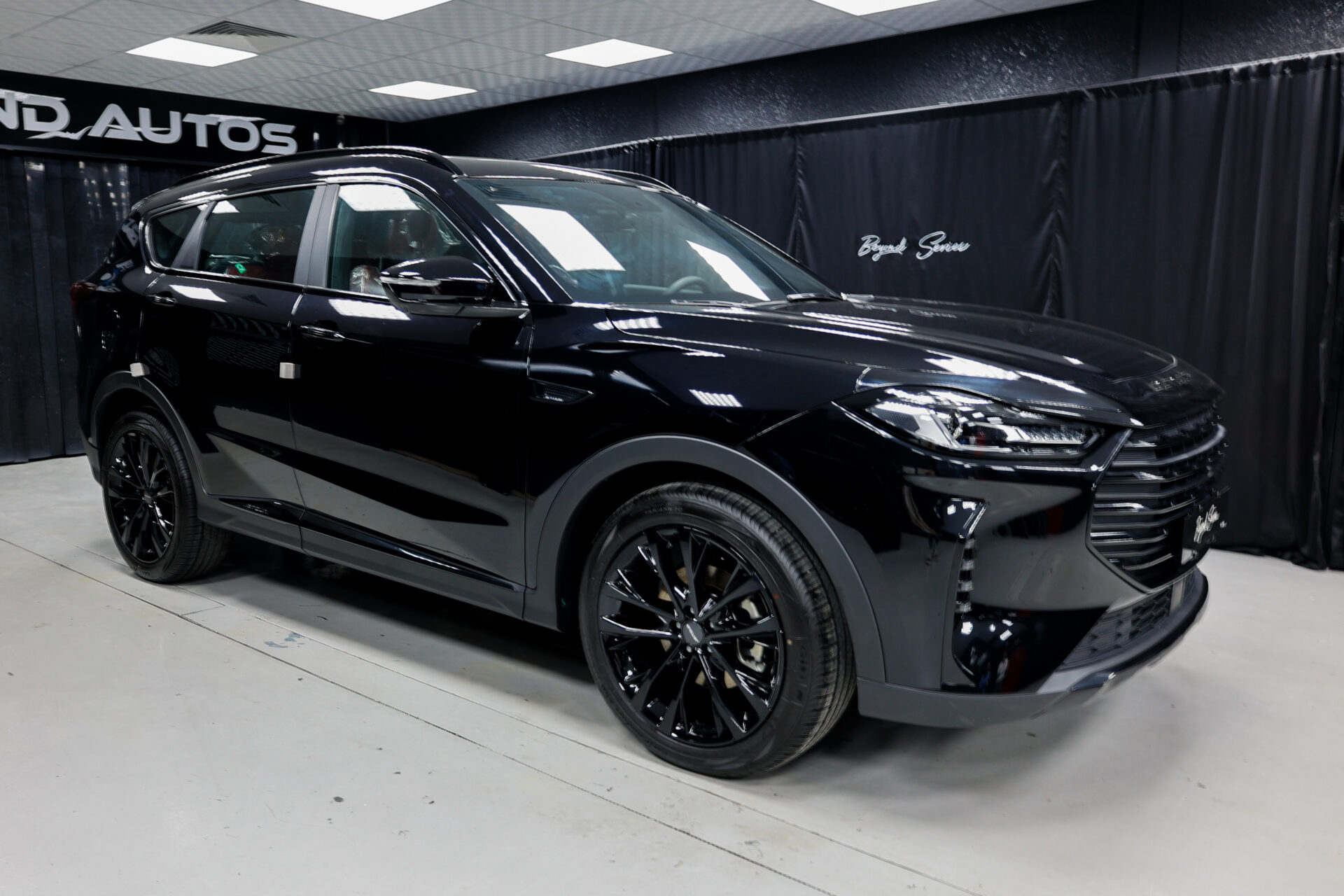 Beyond Auto Accessories _ 2024 Jetour X70 Plus _ Black _ Black Edition _ Starlight Roof (25)