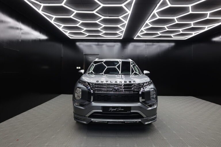 2024 Mitsubishi Outlander 2.5L Petrol Limited Edition – Silver