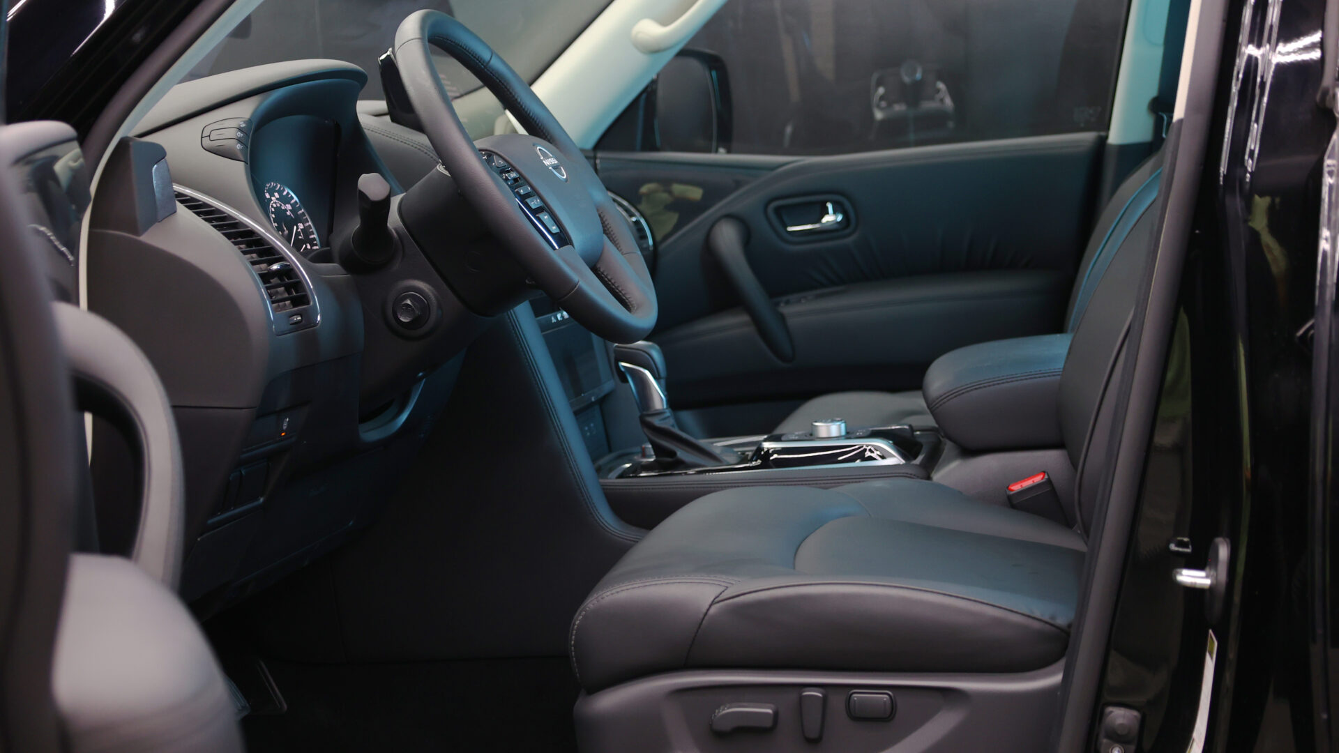 2022 Nissan Armada 5.6L Petrol Limited Edition