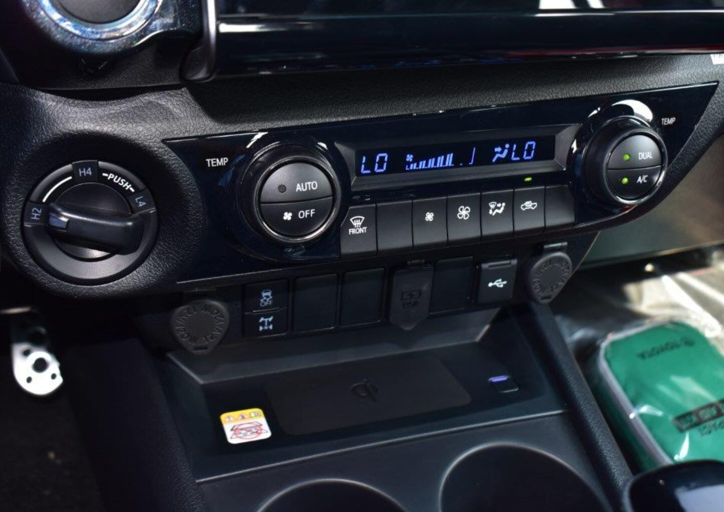 HILUX GR SPORT DIESEL (2)