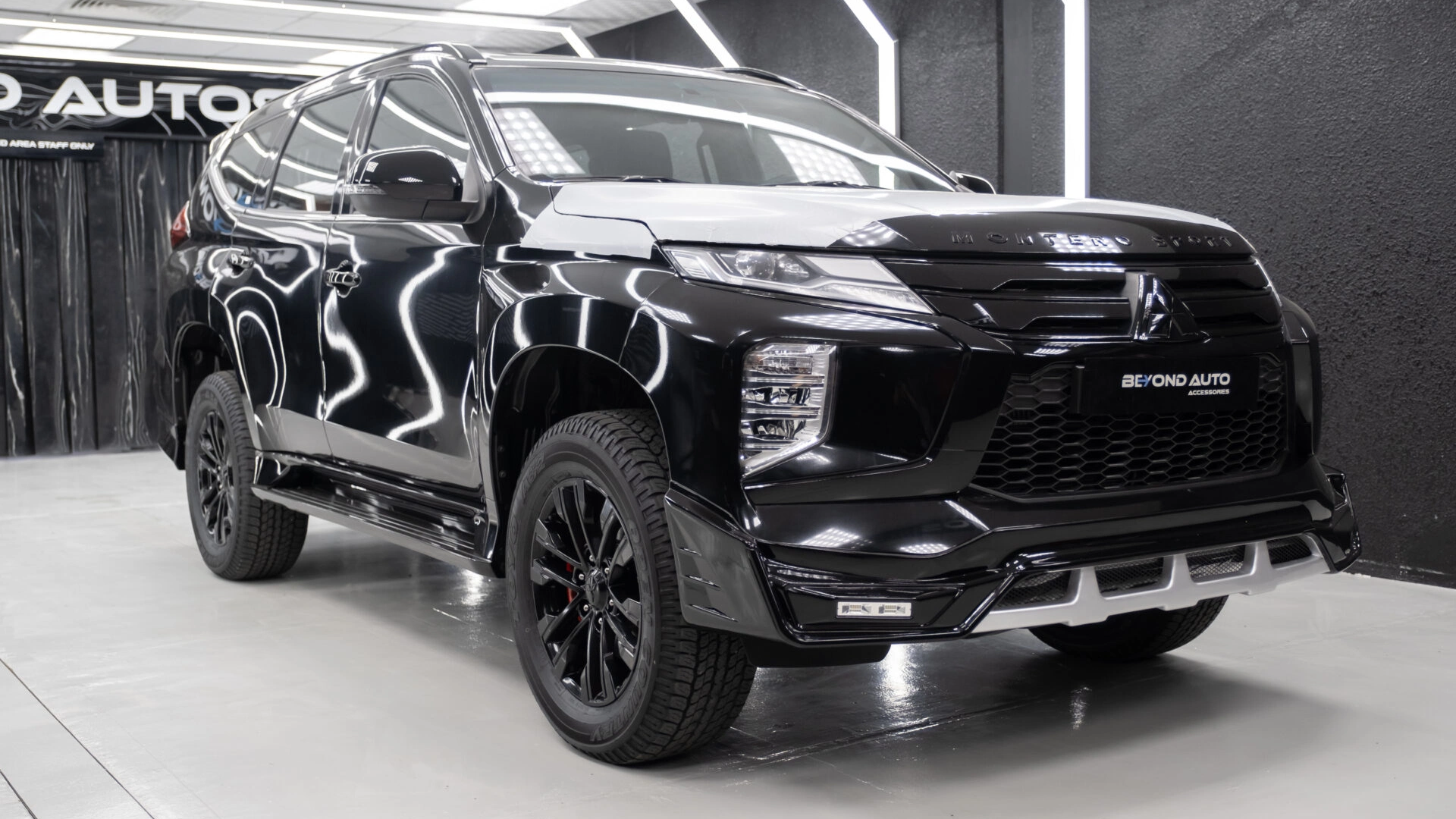 Mitsubishi-Montero-Sport-Body-Kit-V4-Beyond-Auto-Accessories Black Front