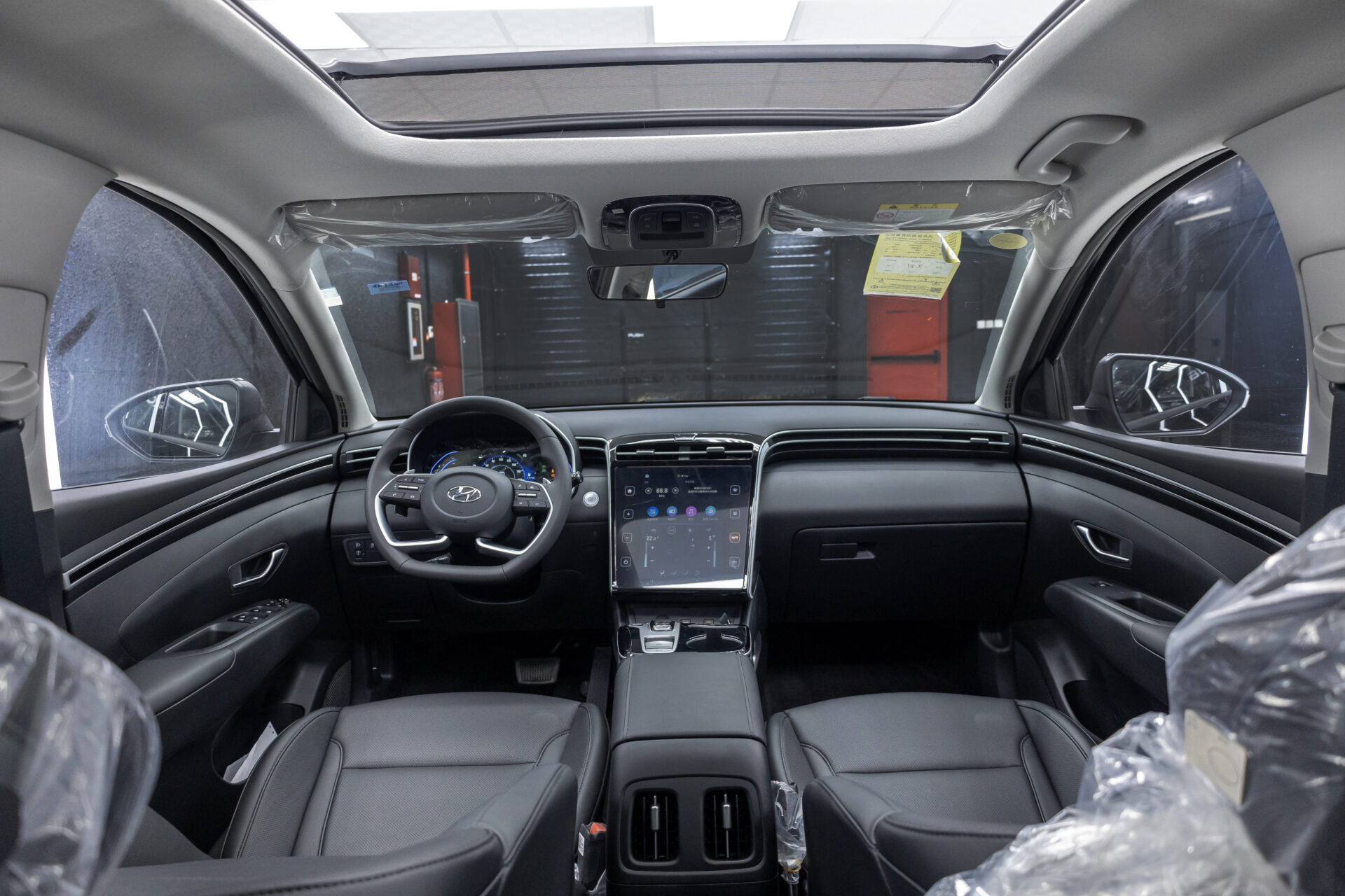 2024 HYUNDAI TUCSON 1.6L TURBO PETROL A/T – BLACK