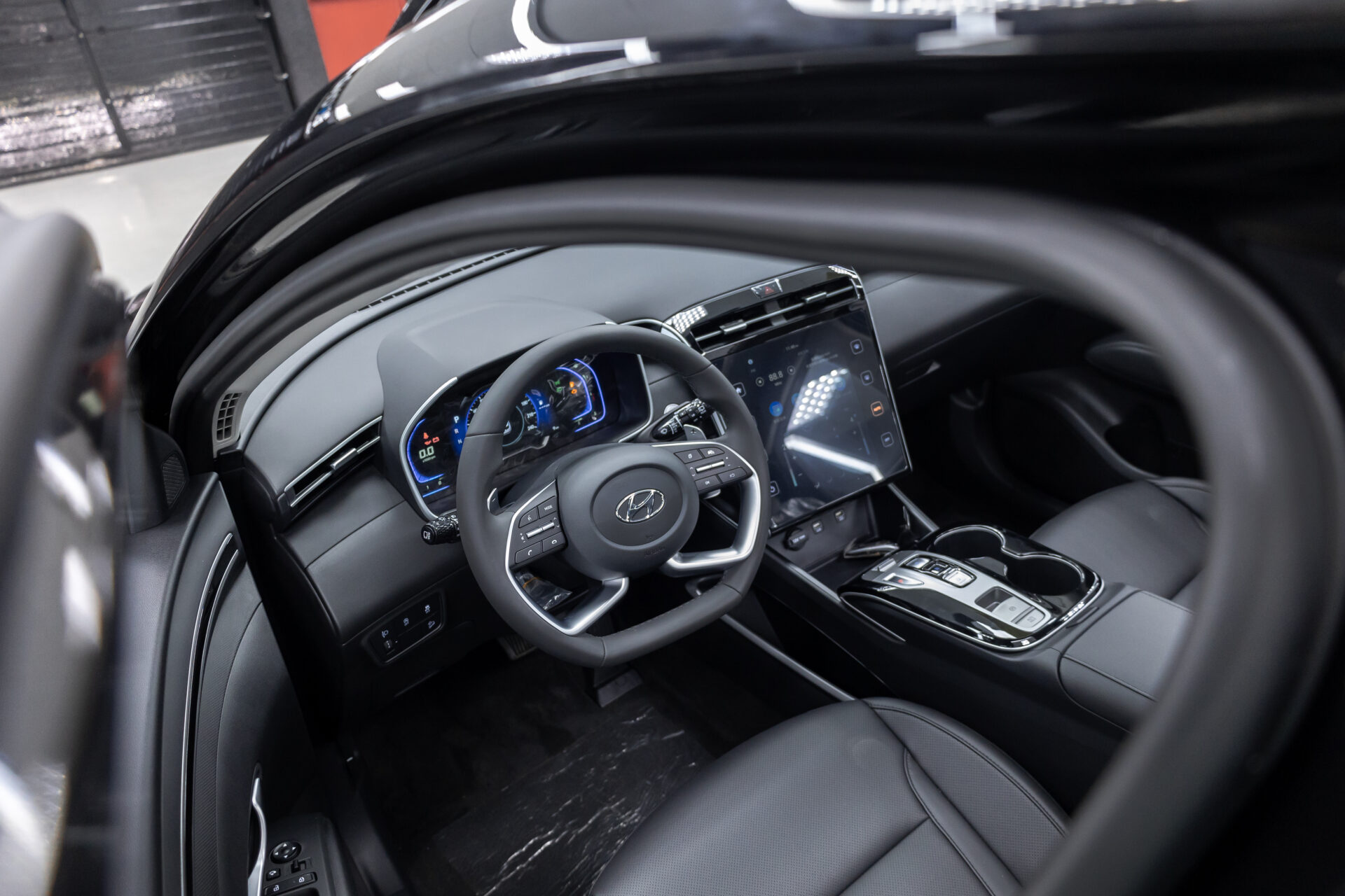 2024 HYUNDAI TUCSON 1.6L TURBO PETROL A/T – BLACK