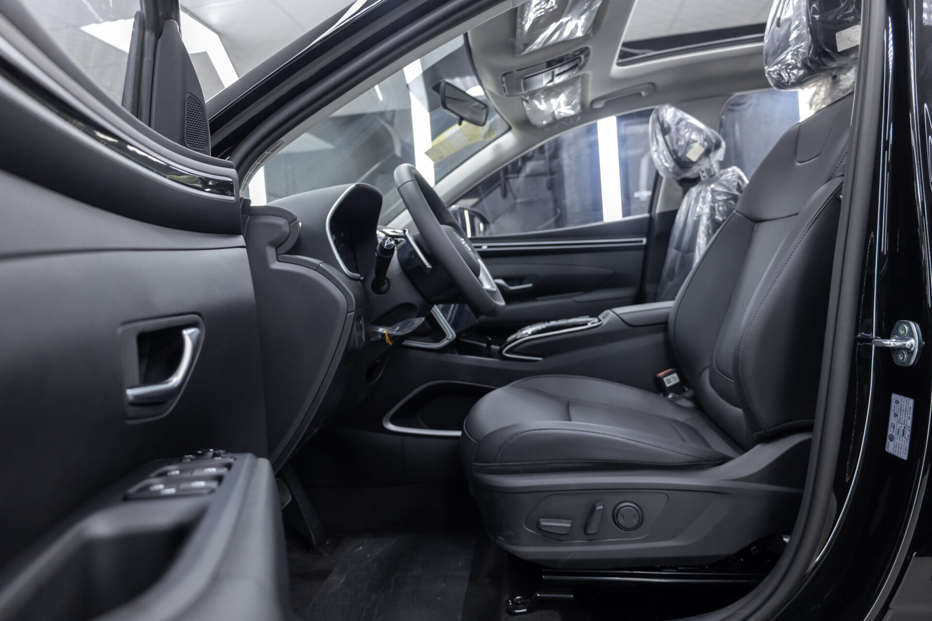 2024 HYUNDAI TUCSON 1.6L TURBO PETROL A/T – BLACK