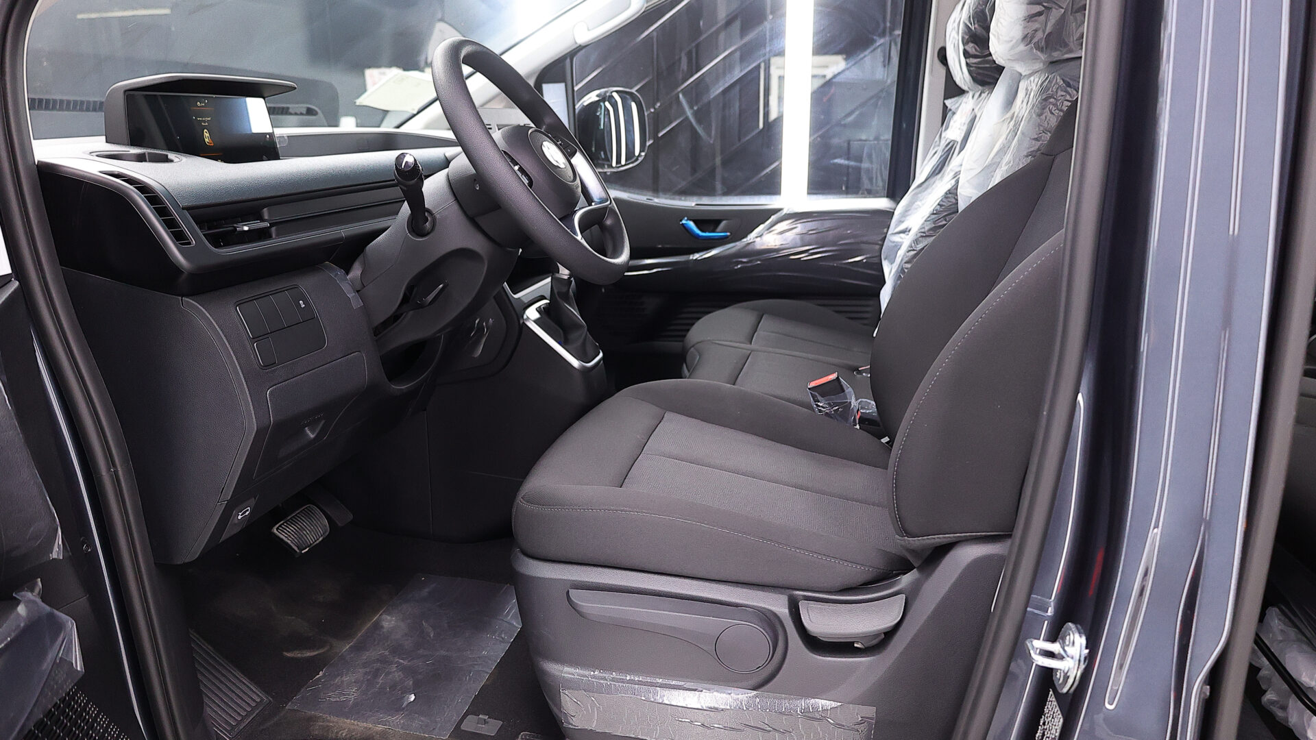 2024 Hyundai Staria 3.5L Petrol A/T