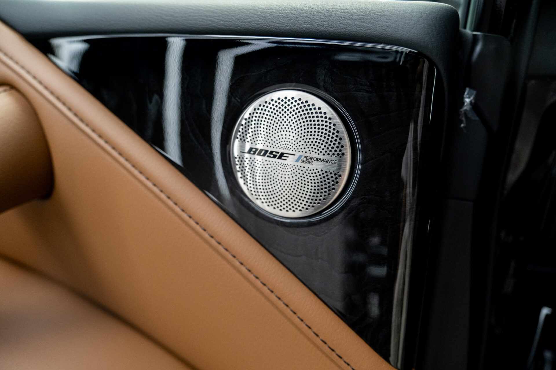 2023 INFINITI QX80 LUXE SENSORY V8 5.6L