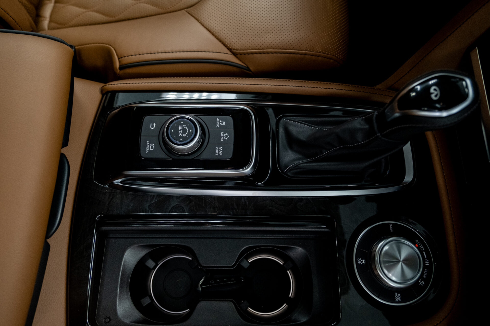 2023 INFINITI QX80 LUXE SENSORY V8 5.6L