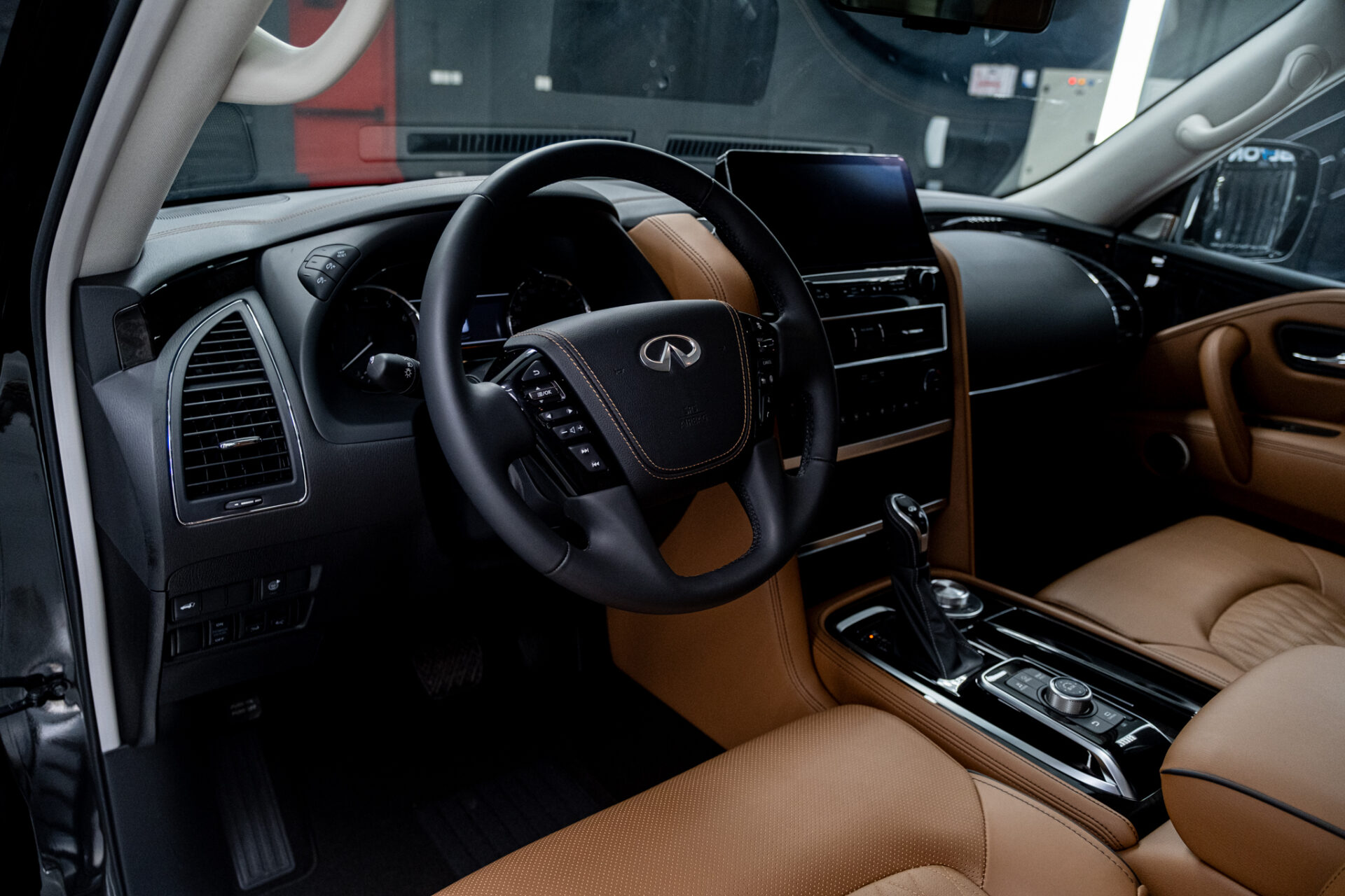 2023 INFINITI QX80 LUXE SENSORY V8 5.6L