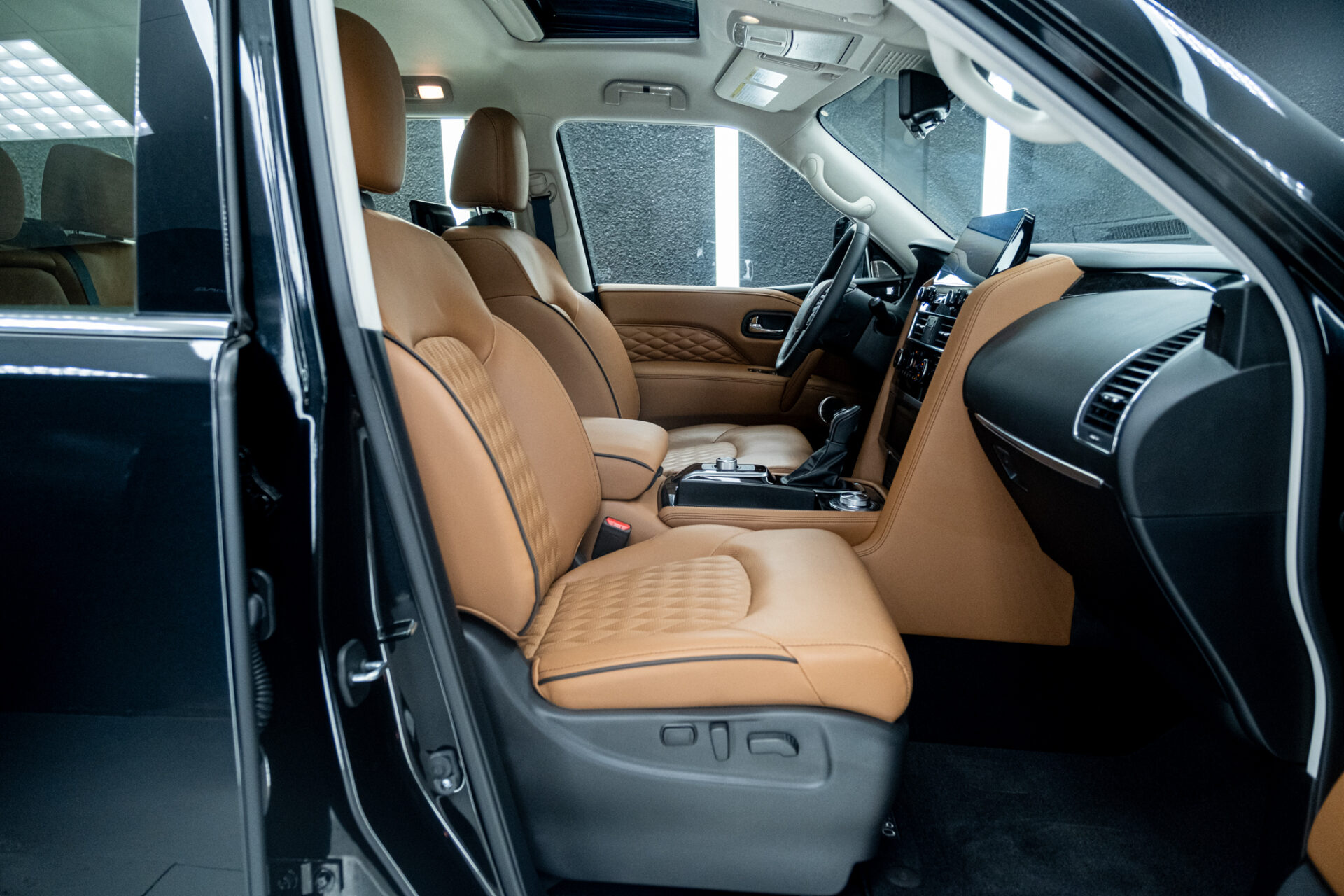 2023 INFINITI QX80 LUXE SENSORY V8 5.6L
