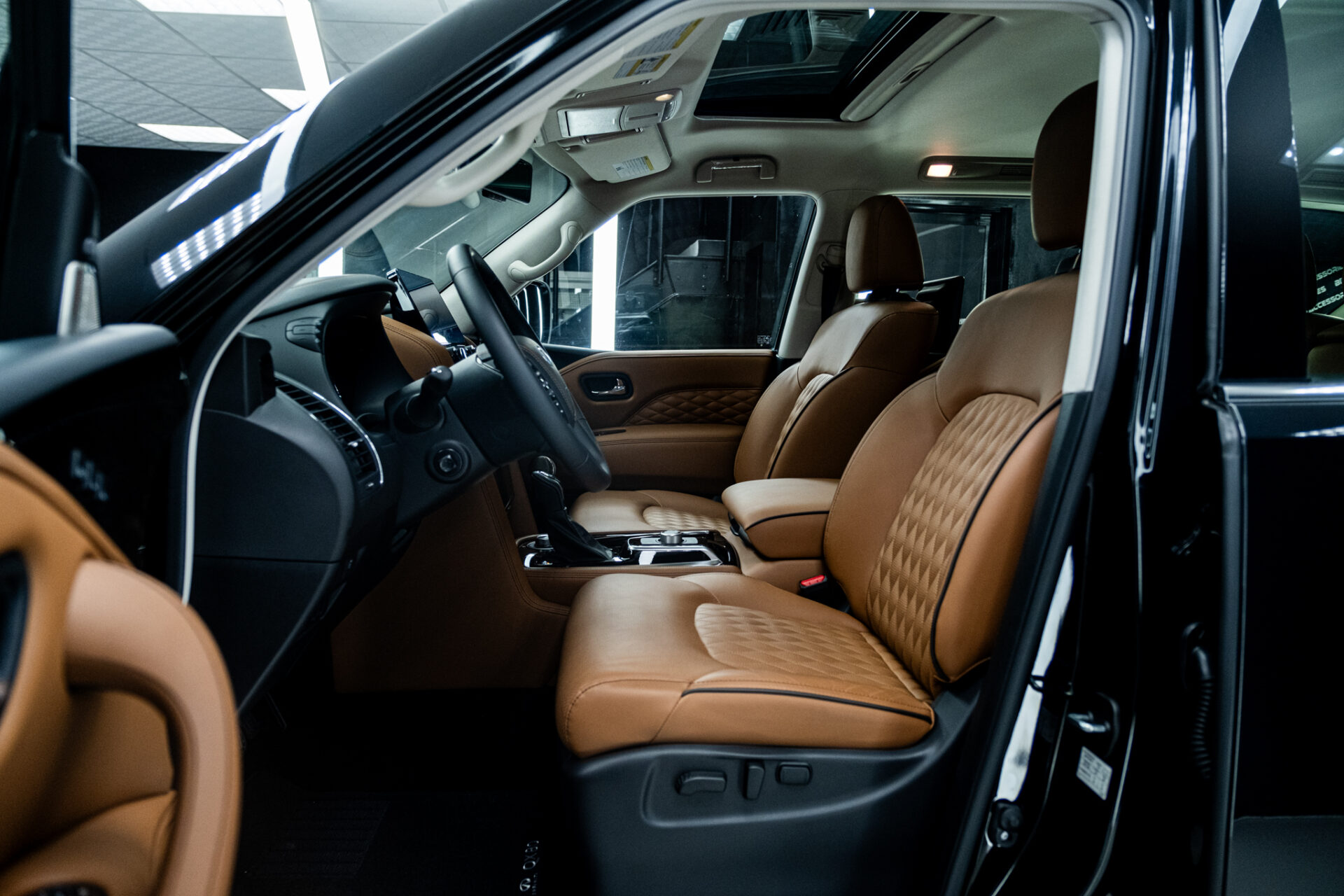 2023 INFINITI QX80 LUXE SENSORY V8 5.6L