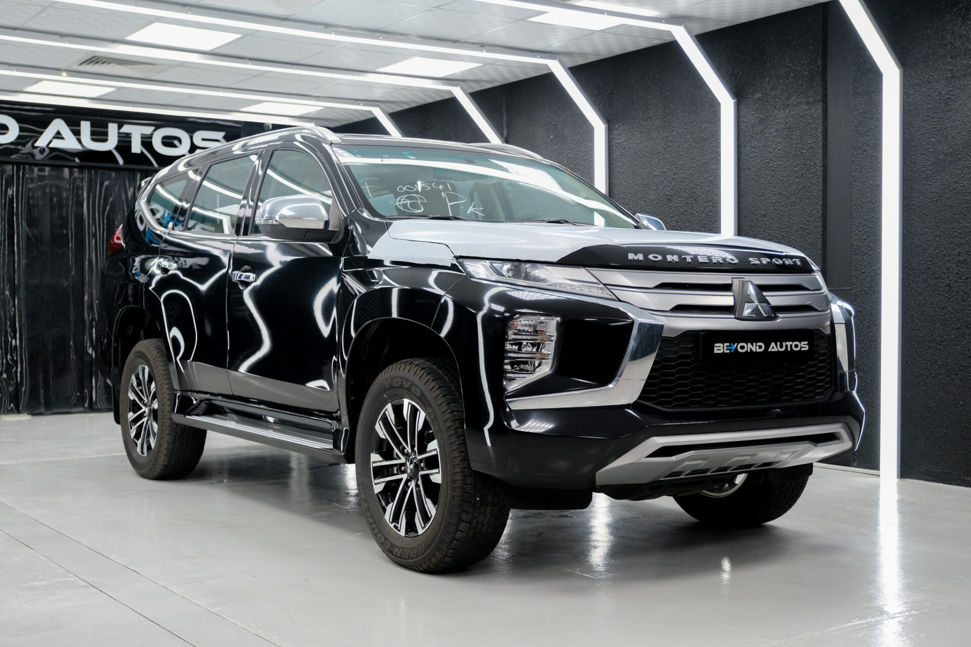 2023 MITSUBISHI MONTERO SPORT 3.0L