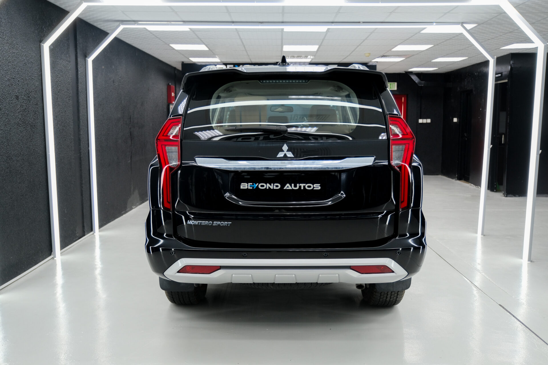 2023 MITSUBISHI MONTERO SPORT 3.0L