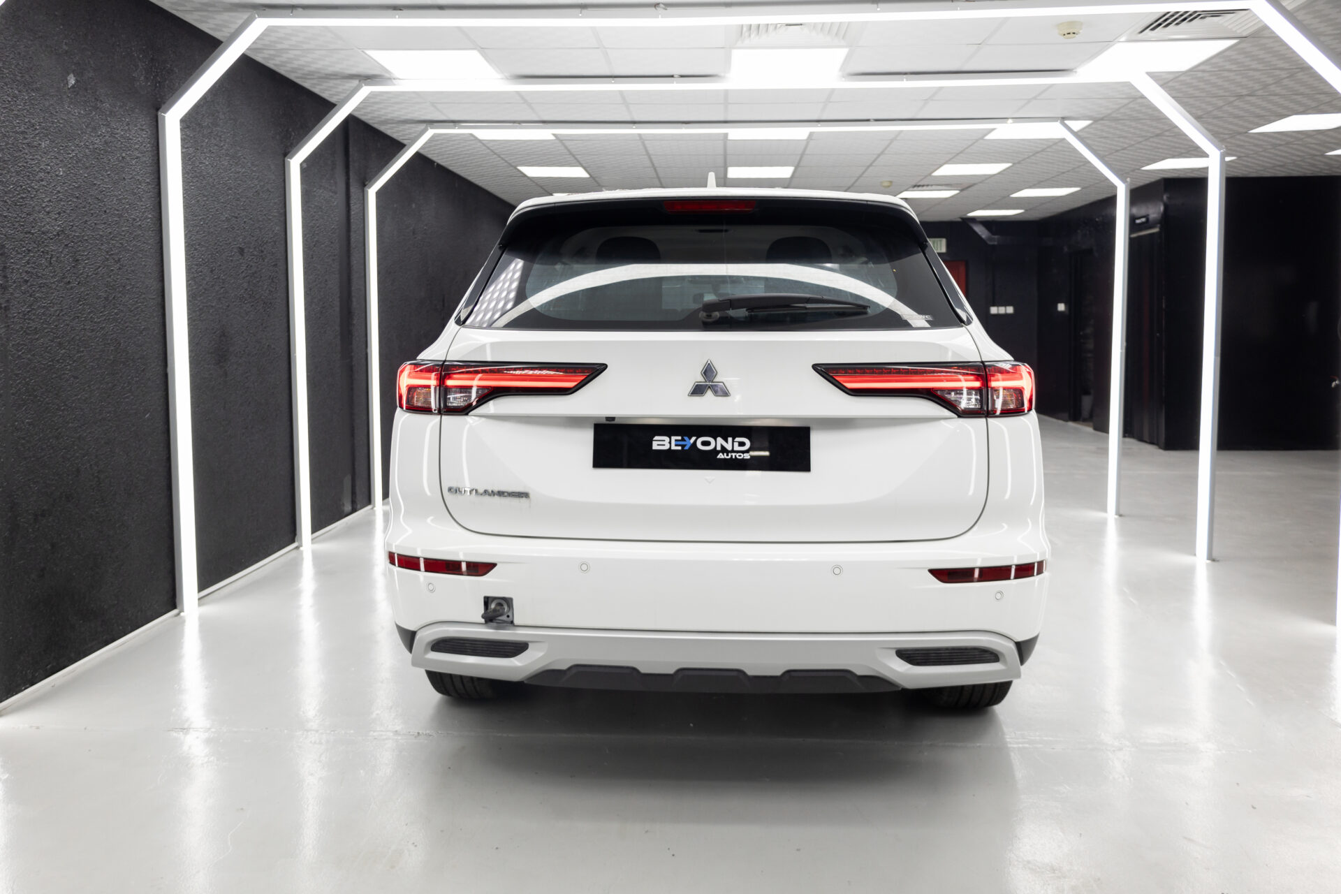 2024 Mitsubishi Outlander 2.5L Petrol A/T – White