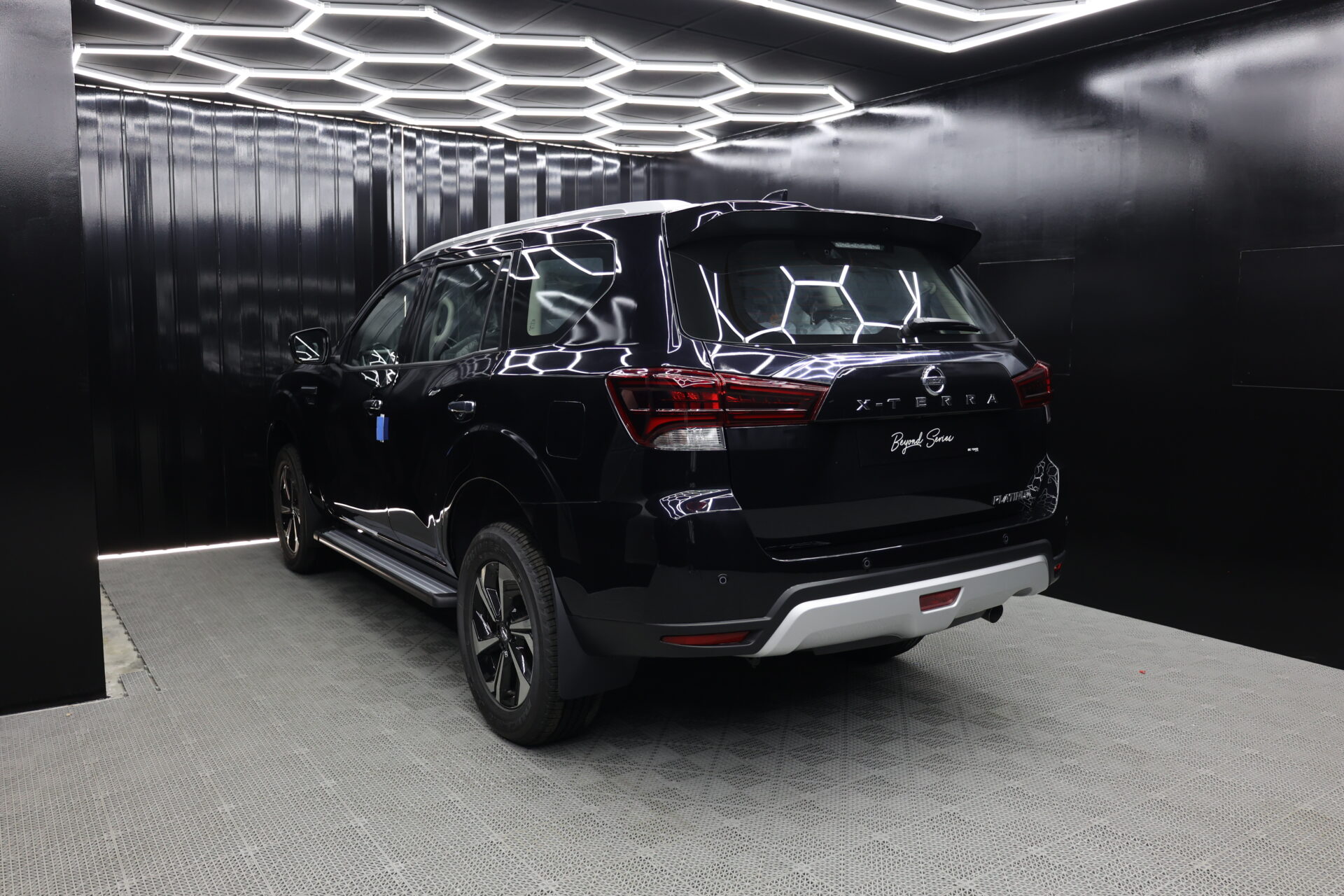 2024 NISSAN XTERRA 2.5L PETROL A/T – BLACK