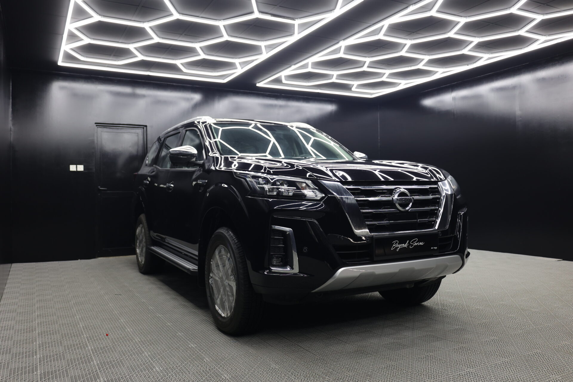 2024 NISSAN XTERRA 2.5L PETROL A/T – BLACK