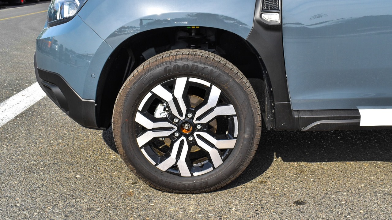 2024 RENAULT DUSTER 1.6L PETROL A/T