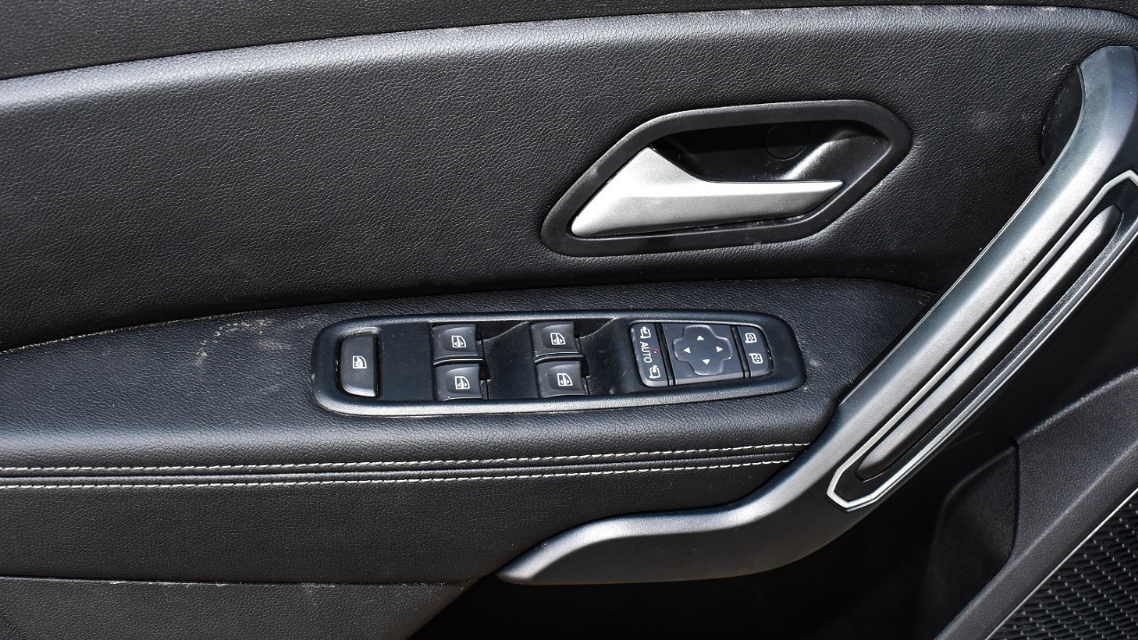 2024 RENAULT DUSTER 1.6L PETROL A/T