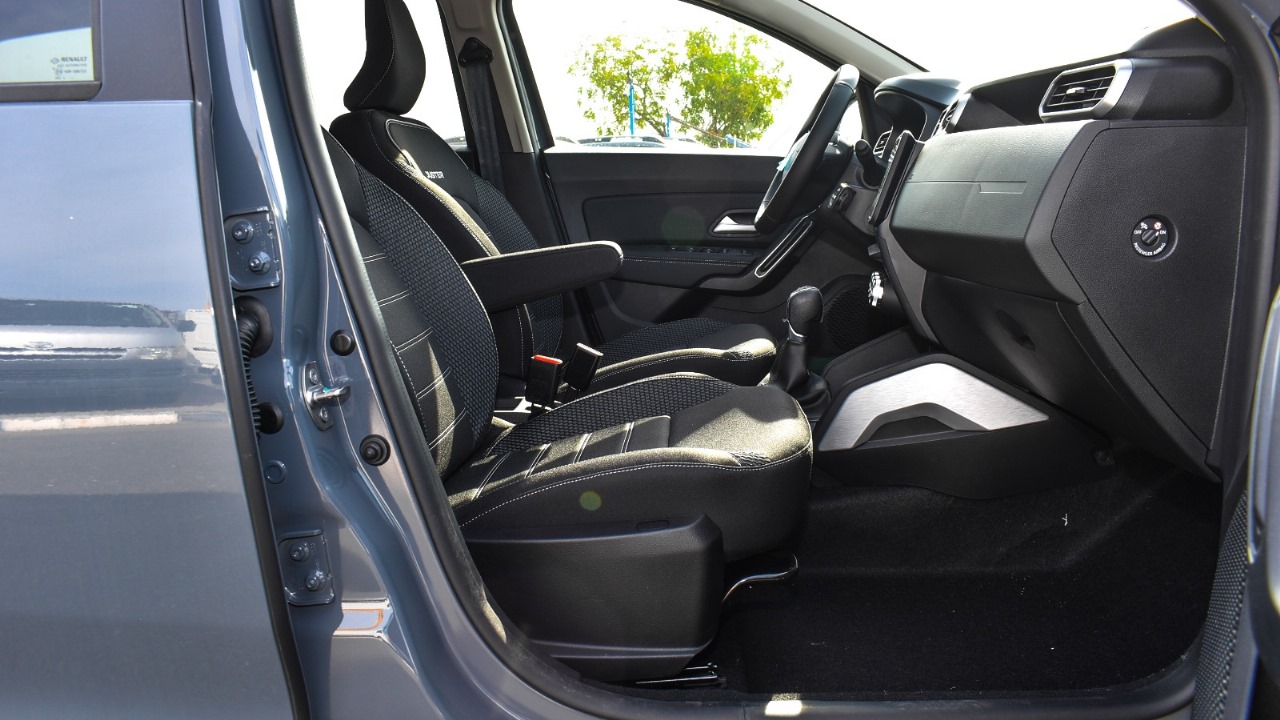 2024 RENAULT DUSTER 1.6L PETROL A/T