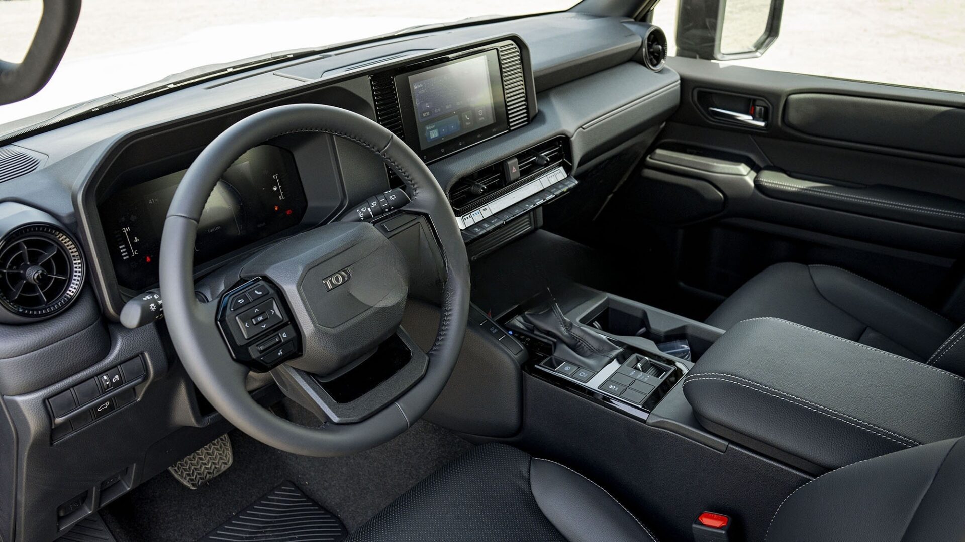 2024 Toyota Land Cruiser Prado 2.8L Turbo Diesel Luxury 8 A/T