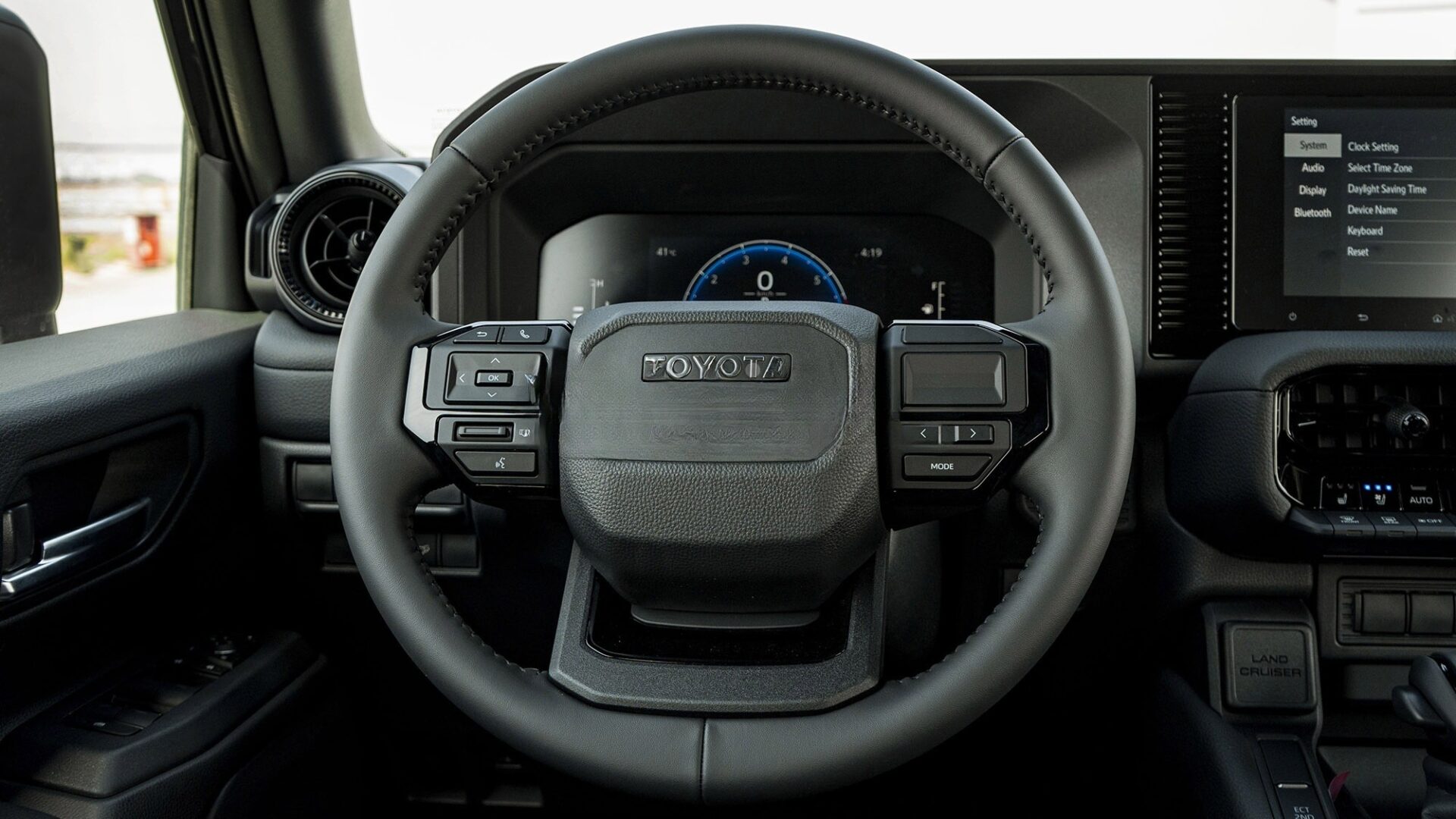 2024 Toyota Land Cruiser Prado 2.8L Turbo Diesel Luxury 8 A/T