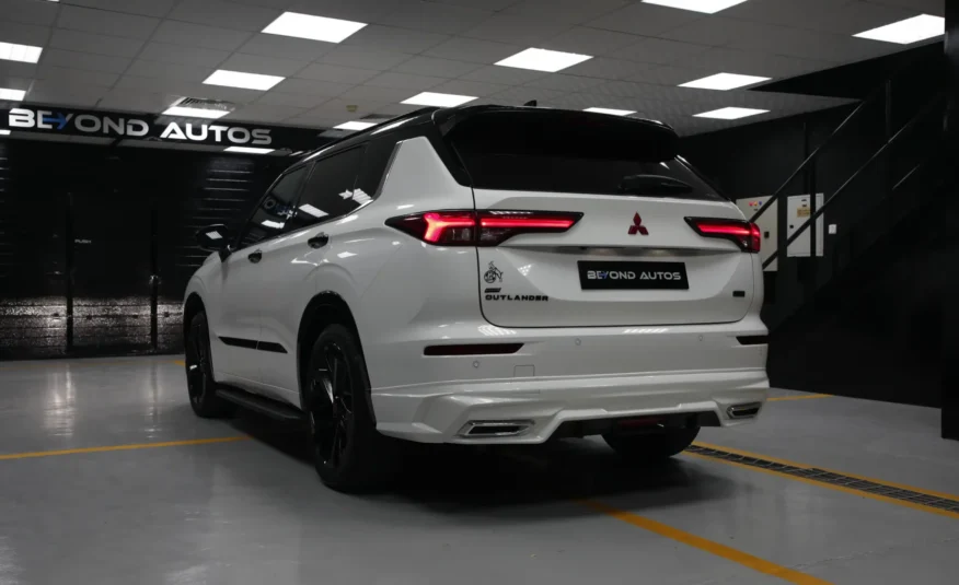 Beyond Auto Accessories _ Outlander V2 _ White _ Body Kit Rear 2022 2023 2024