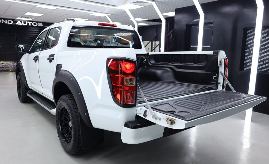 Beyond Auto Accessories _ Mazda BT 50 V1 _ White _ Body Kit Front 2020 2021 2022 2023 2024