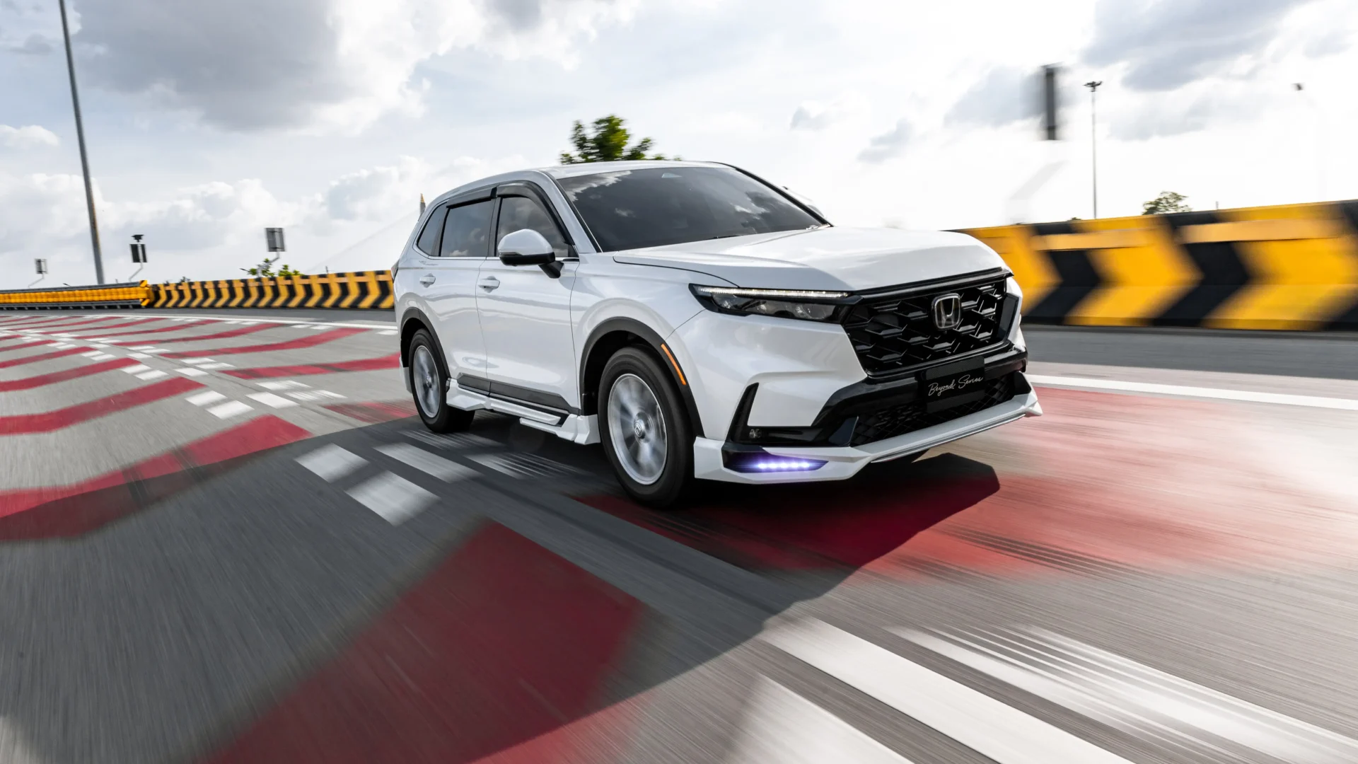 Beyond-Auto-Accessories-_-Honda-CRV-2023-Present-Body-Kit-V2