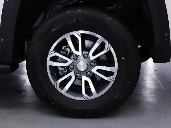 2025 JMC DADAO PICKUP 2.3L TURBO White Inside & Black - Beyond Autos - www.beyondautos.com