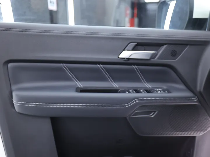 2025 JMC DADAO PICKUP 2.3L TURBO White Inside & Black - Beyond Autos - www.beyondautos.com