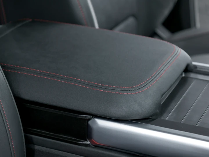 2025 Jetour T2 C-DM 1.5L Turbo Black Interior Alcantara Black - Beyond Autos - www.beyondautos.com