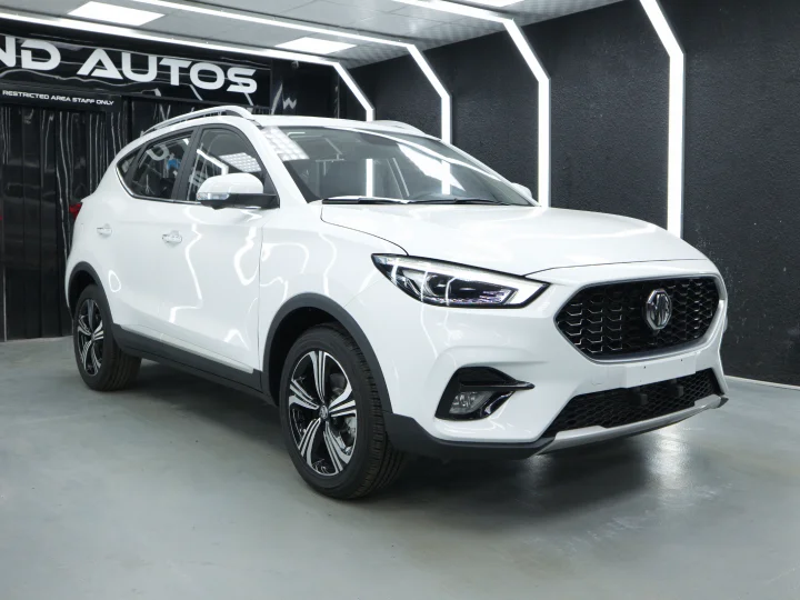 2025 MG ZS 1.5L White Inside White & Black - Beyond Autos - www.beyondautos.com