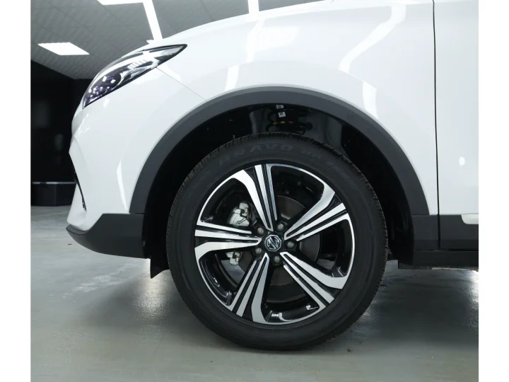 2025 MG ZS 1.5L White Inside White & Black - Beyond Autos - www.beyondautos.com