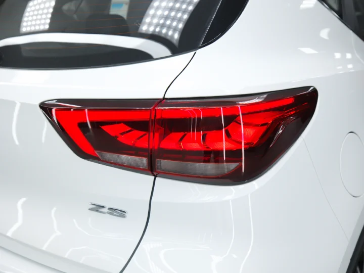 2025 MG ZS 1.5L White Inside White & Black - Beyond Autos - www.beyondautos.com