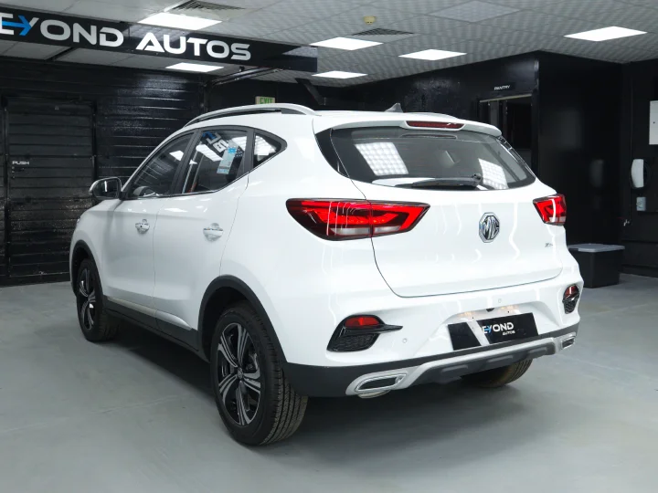 2025 MG ZS 1.5L White Inside White & Black - Beyond Autos - www.beyondautos.com