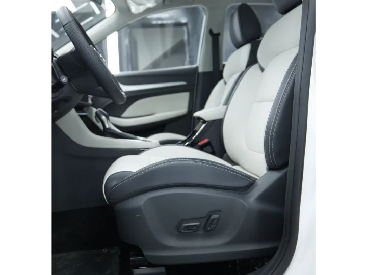 2025 MG ZS 1.5L White Inside White & Black - Beyond Autos - www.beyondautos.com