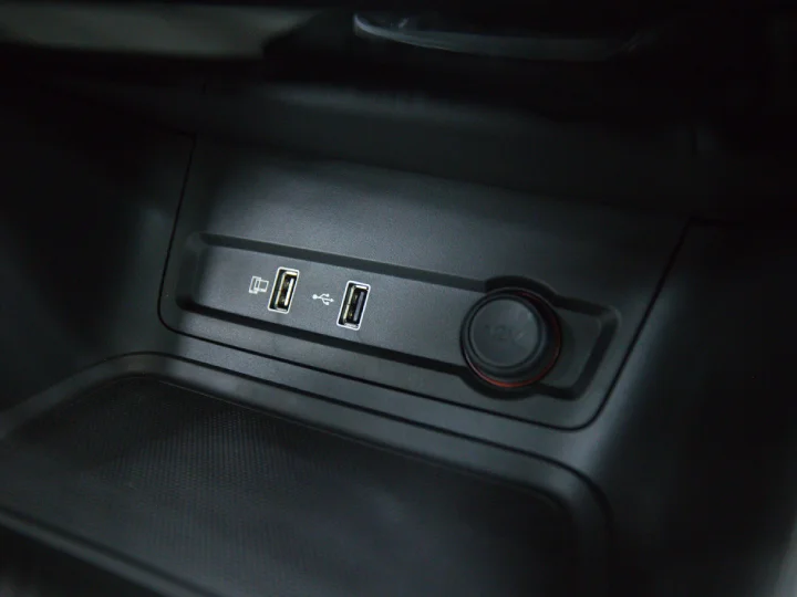 2025 MG ZS 1.5L White Inside White & Black - Beyond Autos - www.beyondautos.com