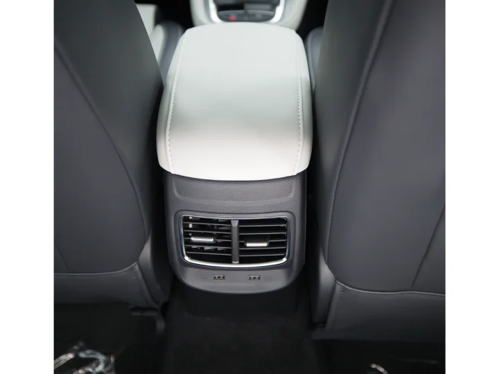 2025 MG ZS 1.5L White Inside White & Black - Beyond Autos - www.beyondautos.com