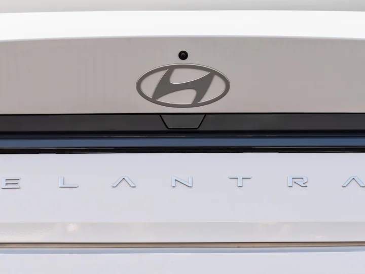 2026 Hyundai Elantra 1.5L GLX Elite White Inside Black - Beyond Autos - www.beyondautos.com