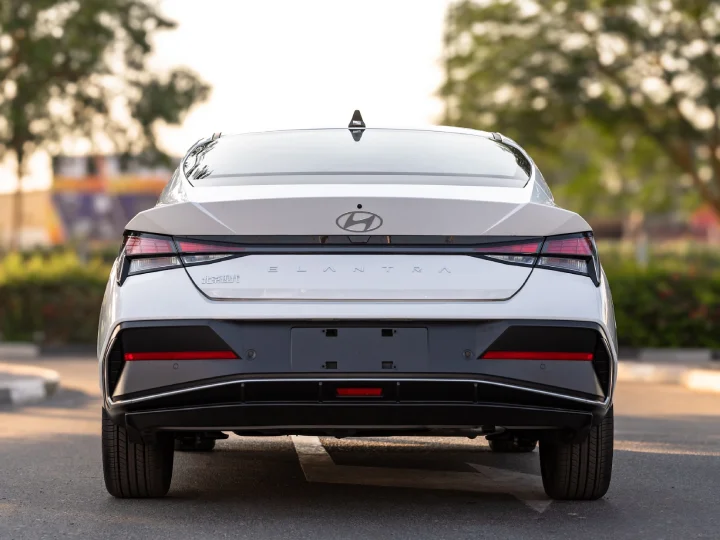 2026 Hyundai Elantra 1.5L GLX Elite White Inside Black - Beyond Autos - www.beyondautos.com
