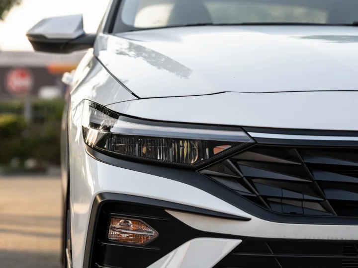 2026 Hyundai Elantra 1.5L GLX Elite White Inside Black - Beyond Autos - www.beyondautos.com