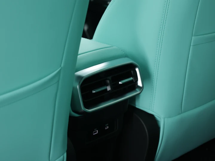 2026 Jetour T2 C-DM 1.5L Turbo Black Interior Tiffany Blue- Beyond Autos - www.beyondautos.com