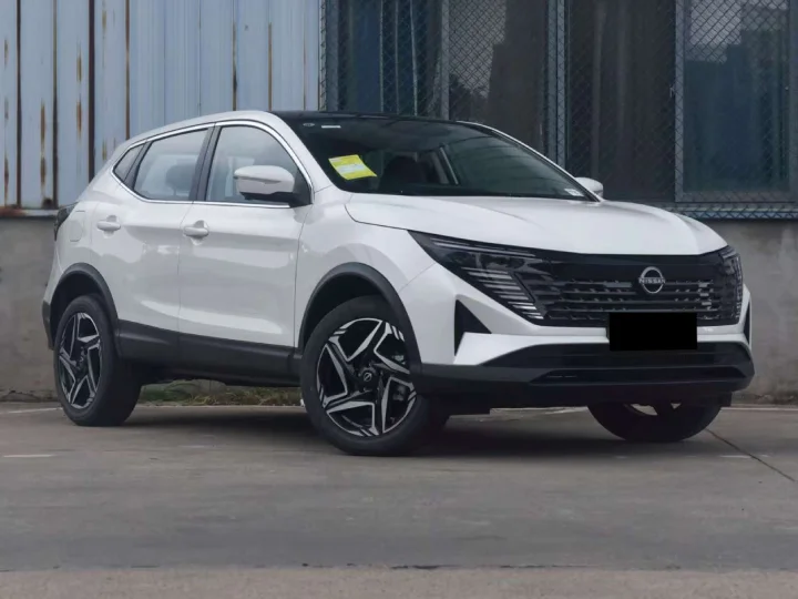 2026 Nissan Qashqai 2.0L Honor White Inside Gray - Beyond Autos - www.beyondautos.com